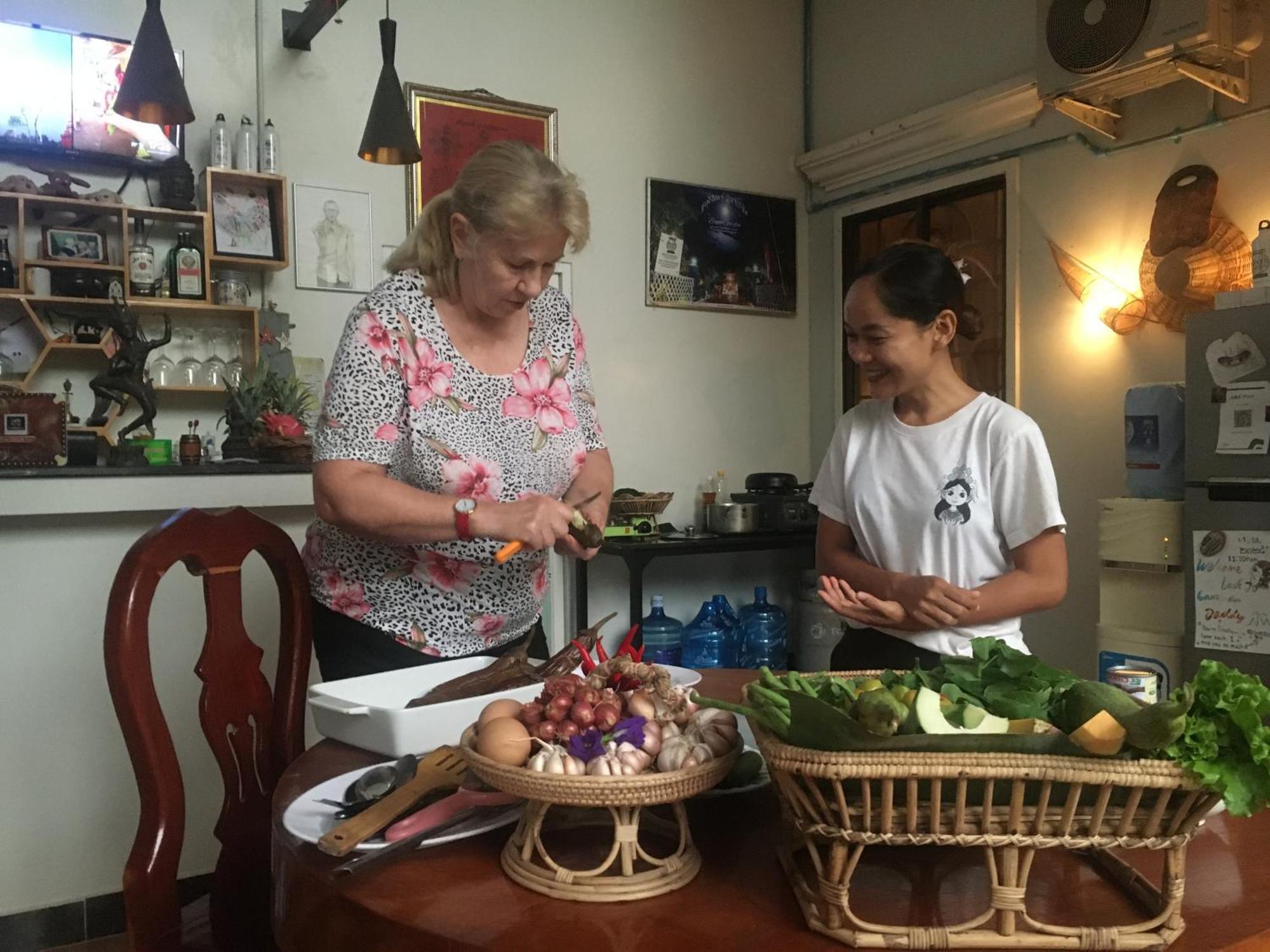 Bloom Garden Bed & Breakfast Siem Reap Bagian luar foto